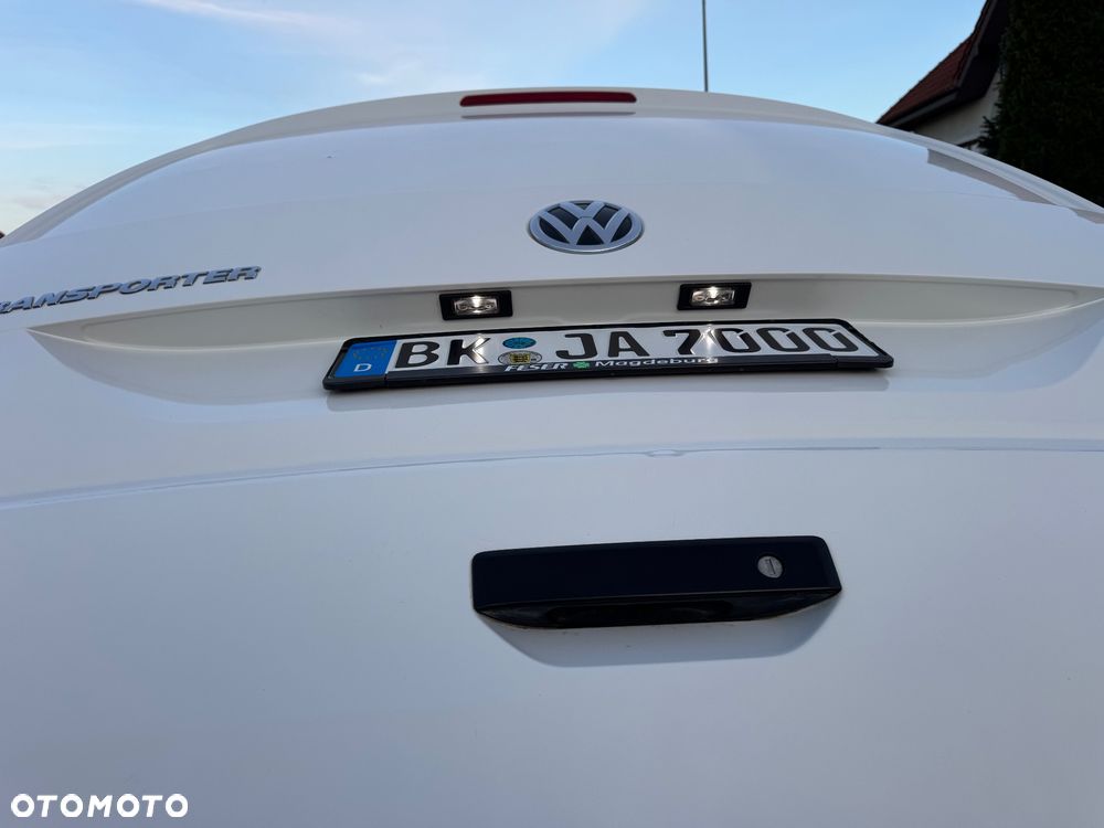 Volkswagen Transporter - 22