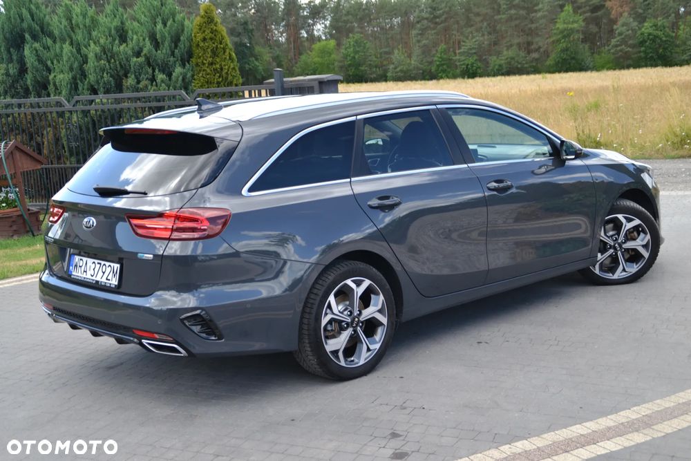 Kia Ceed 1.6 GDI DCT OPF Platinum - 33