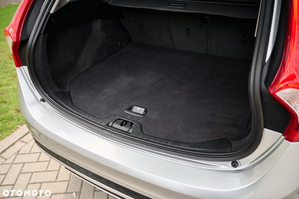 Volvo V60 D3 Geartronic Momentum - 17