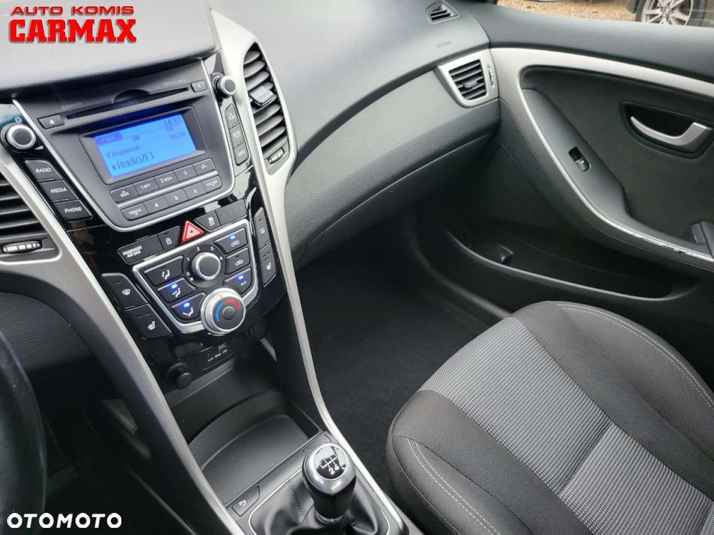 Hyundai i30 - 23