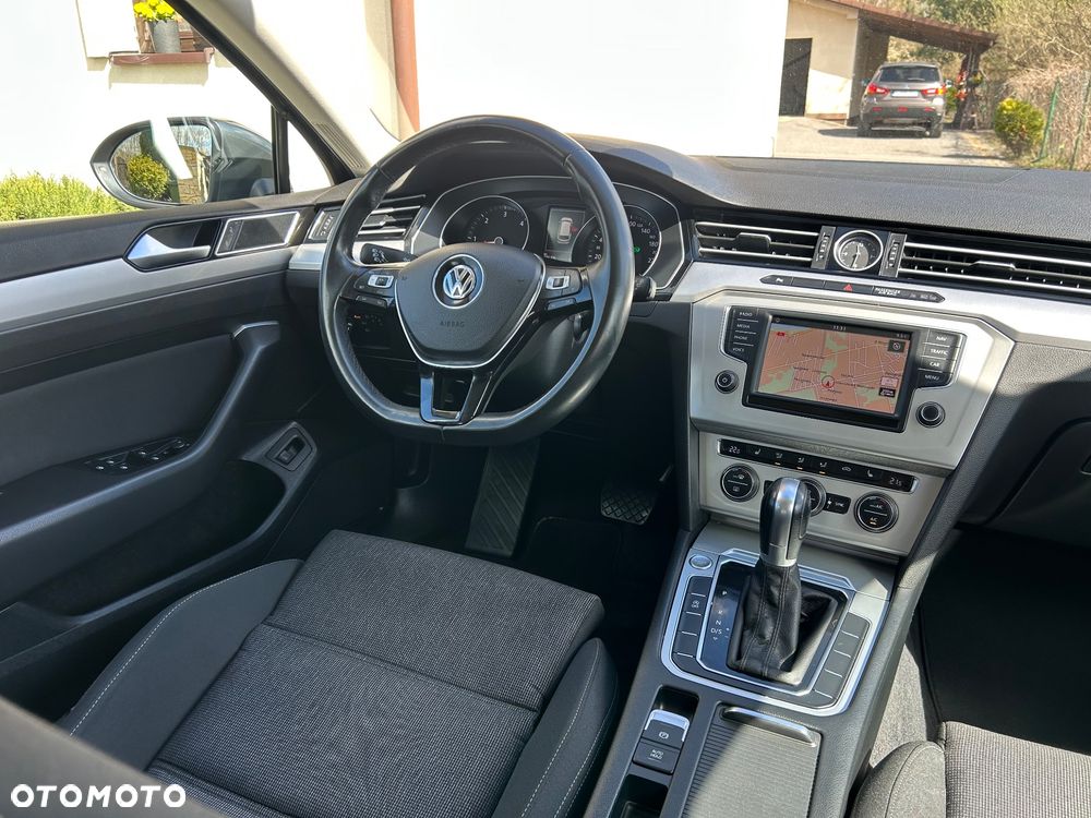 Volkswagen Passat Variant 2.0 TDI SCR DSG Comfortline - 32