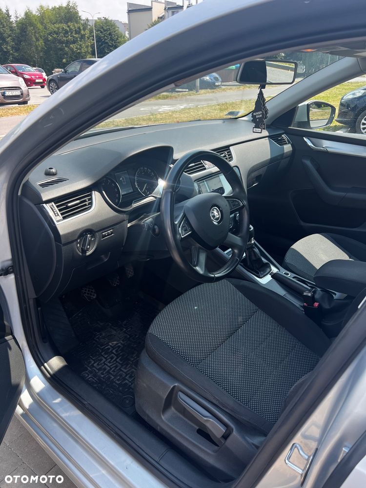 Skoda Octavia 1.6 TDI Ambition - 10