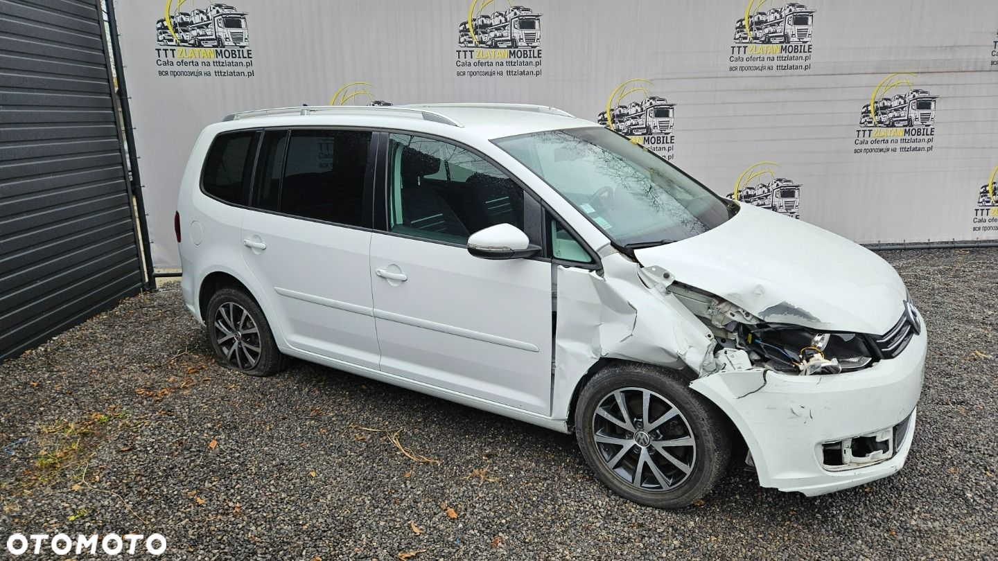 Volkswagen Touran - 12