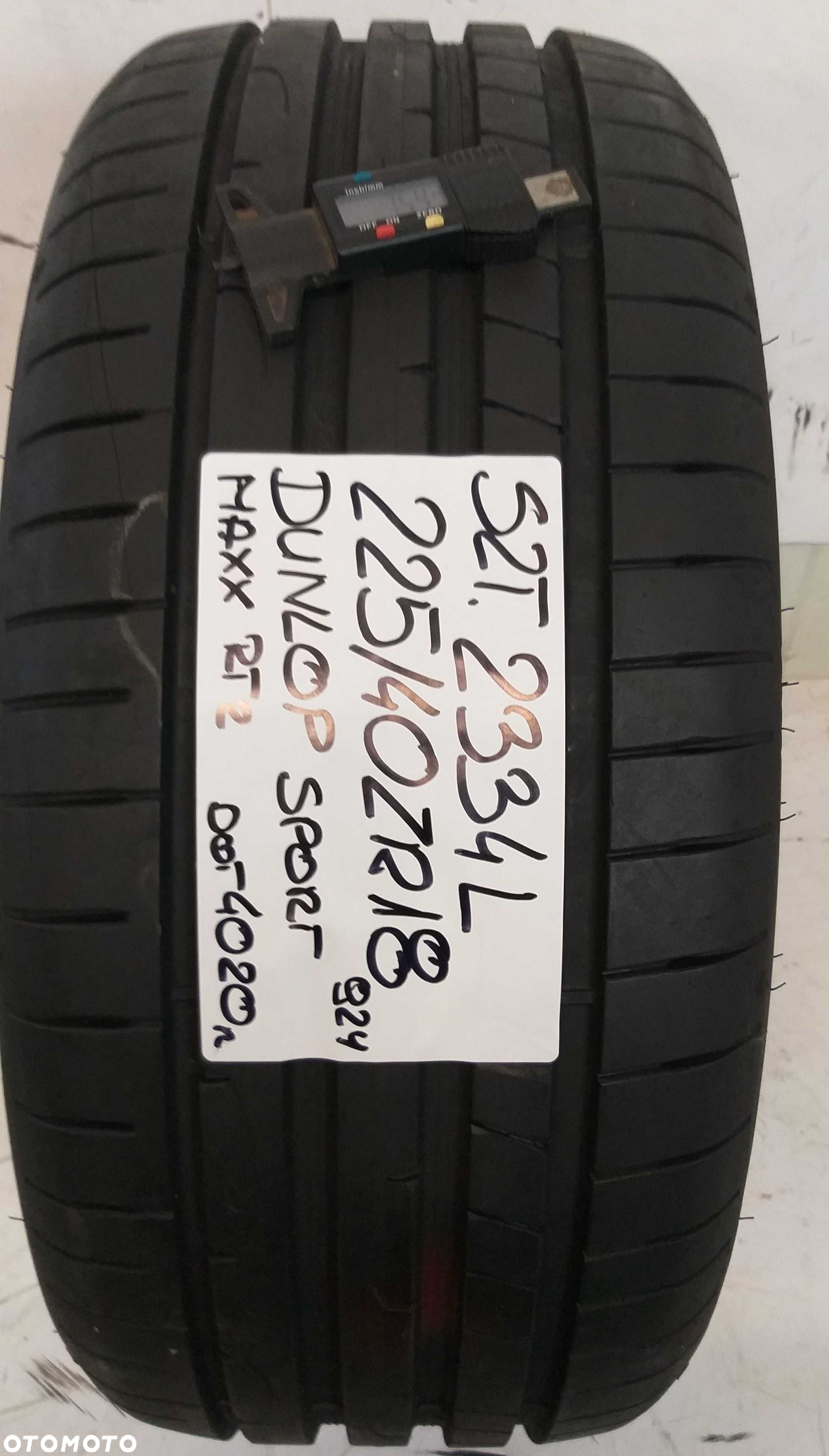 Szt 2334L Sztuka 225/40R18 92Y Dunlop Sport Maxx RT2 dot.4020 - 1