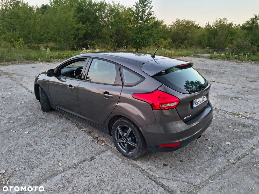 Ford Focus 1.6 Trend - 4