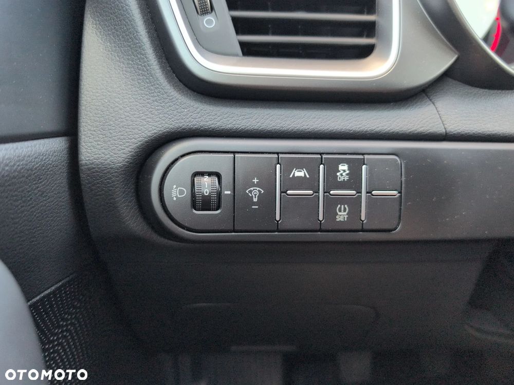 Kia Ceed 1.5 T-GDI M - 26