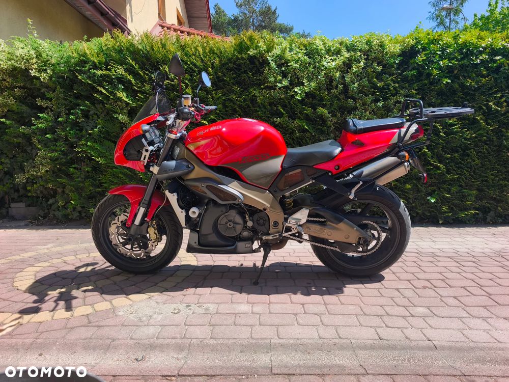 Aprilia Tuono - 11