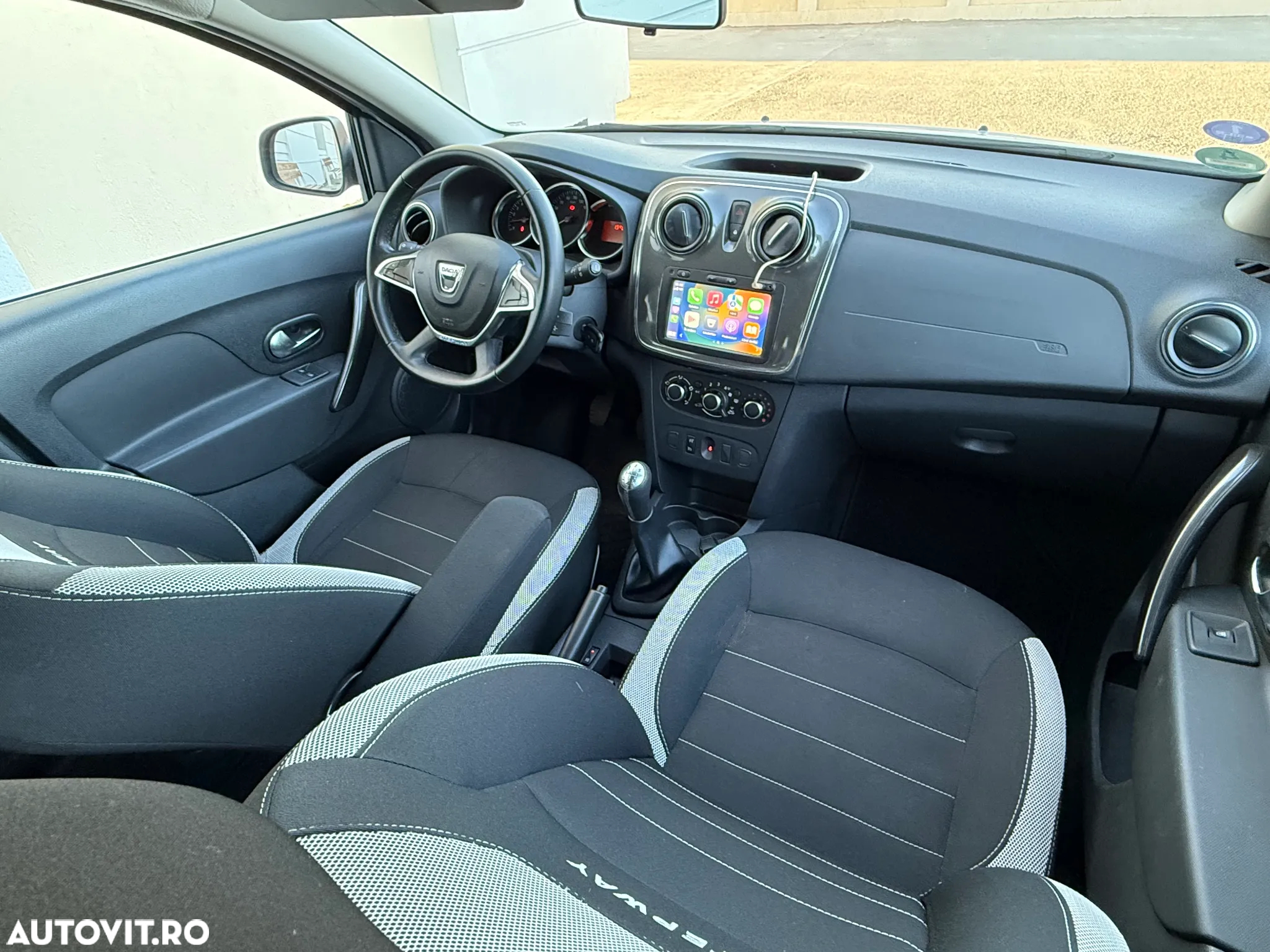 Dacia Logan Stepway TCe 100 GPL - 8