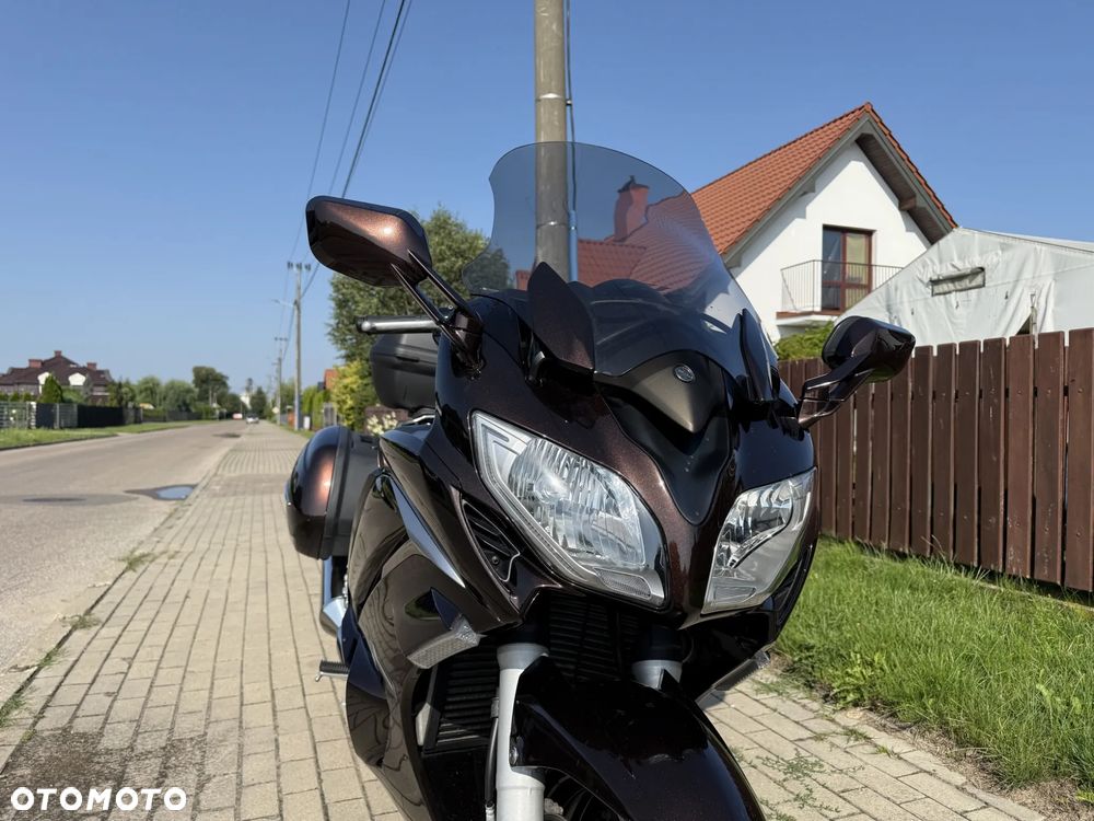 Yamaha FJR - 9