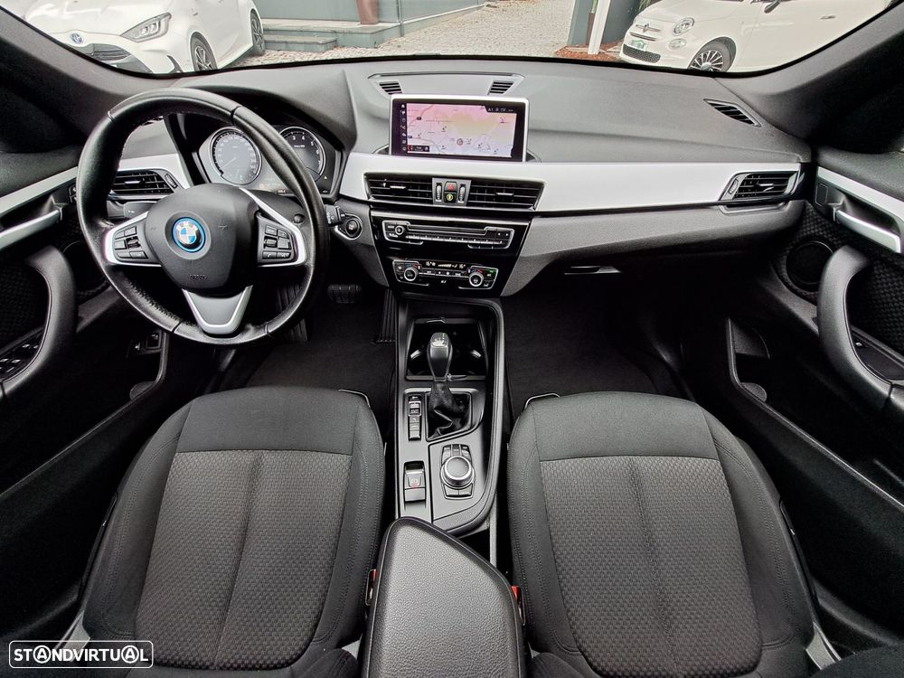 BMW X1 25 e xDrive Corporate Edition - 14