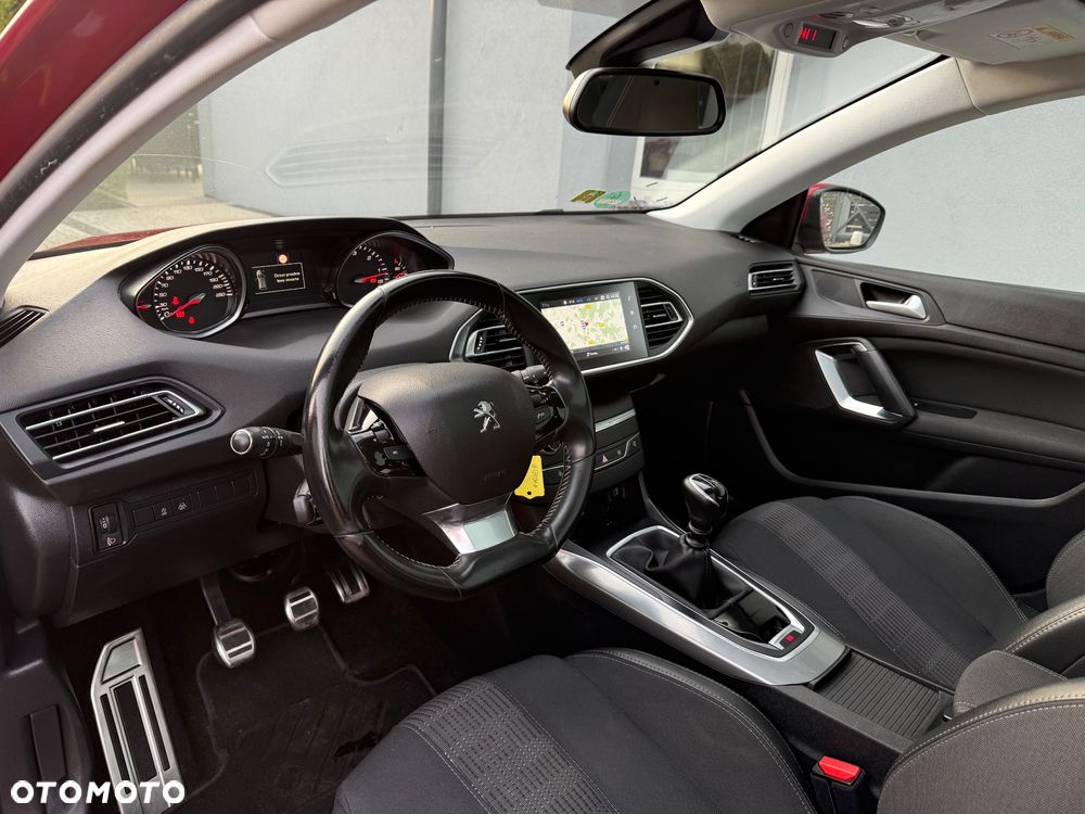 Peugeot 308 BlueHDi 130 Stop & Start Allure Pack - 9