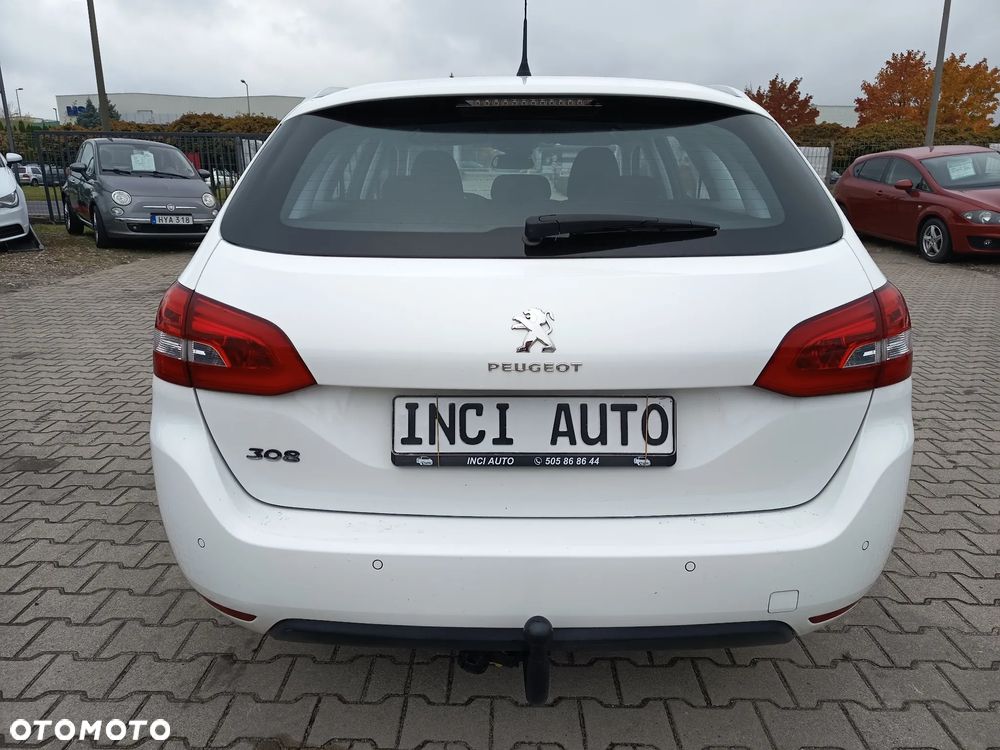 Peugeot 308 1.2 PureTech Allure S&S - 10