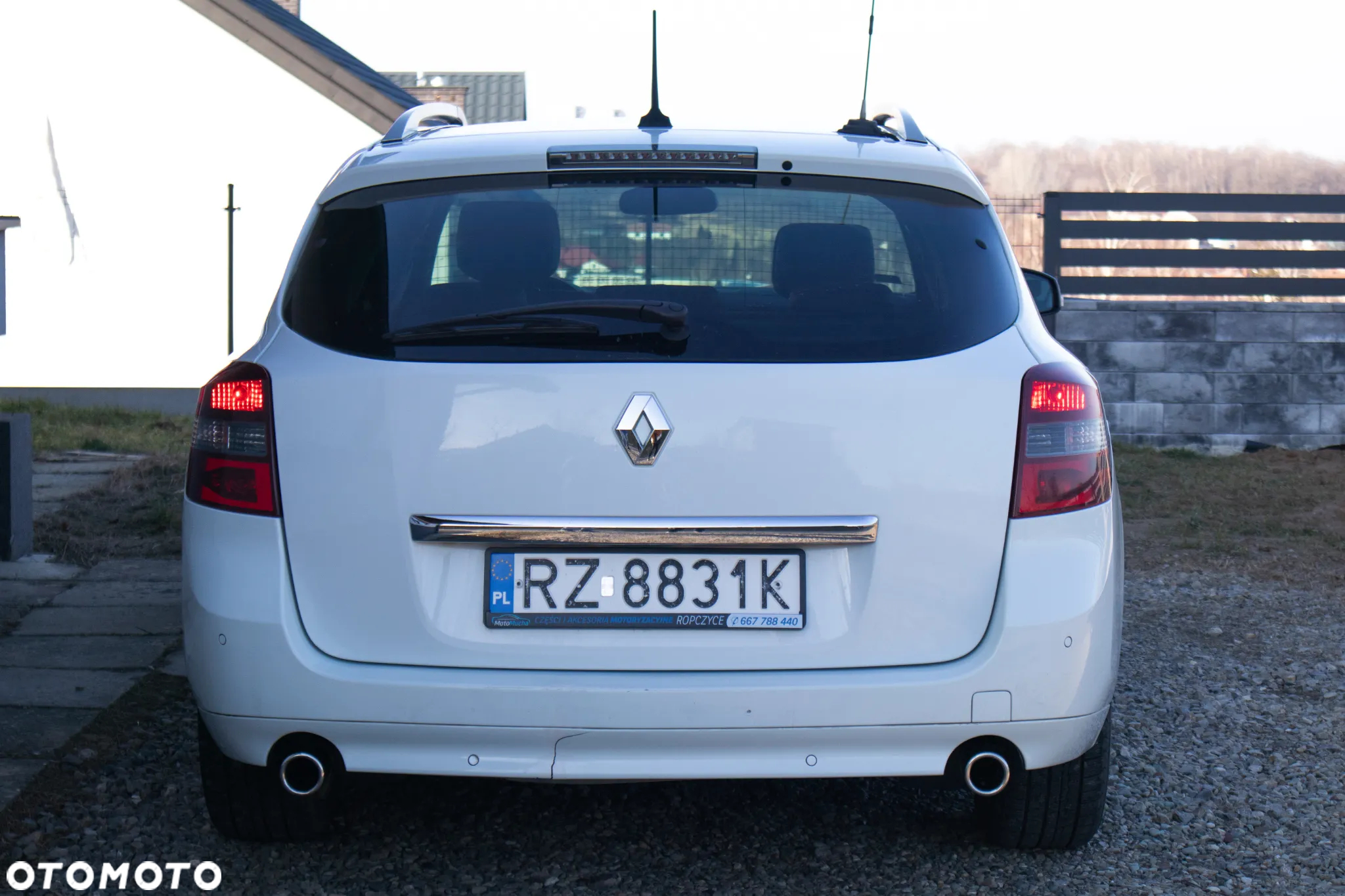 Renault Laguna Grandtour dCi 180 FAP GT - 5
