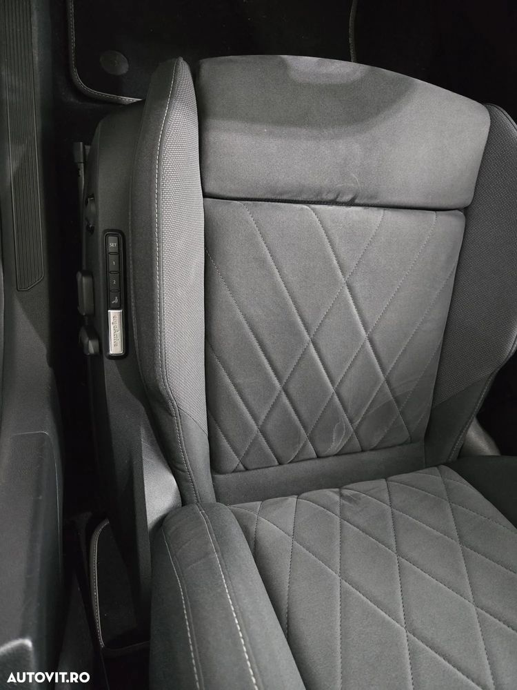 Volkswagen Golf 1.5 eTSI ACT DSG MHEV Style - 21