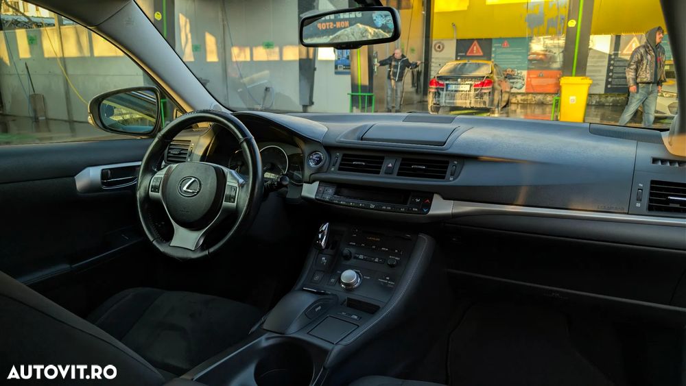 Lexus CT 200h Aut. Executive - 7