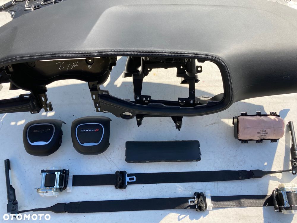 DODGE CHALLENGER DESKA SZYTA SKÓRA NIĆ KONSOLA KOKPIT PULPIT PÓŁKA PARAPET AIR BAG PODUSZKI AIRBAG PASY PAS KURTYNY AIRBAG FOTELA KOLAN Okazja Raz2 !!! - 5