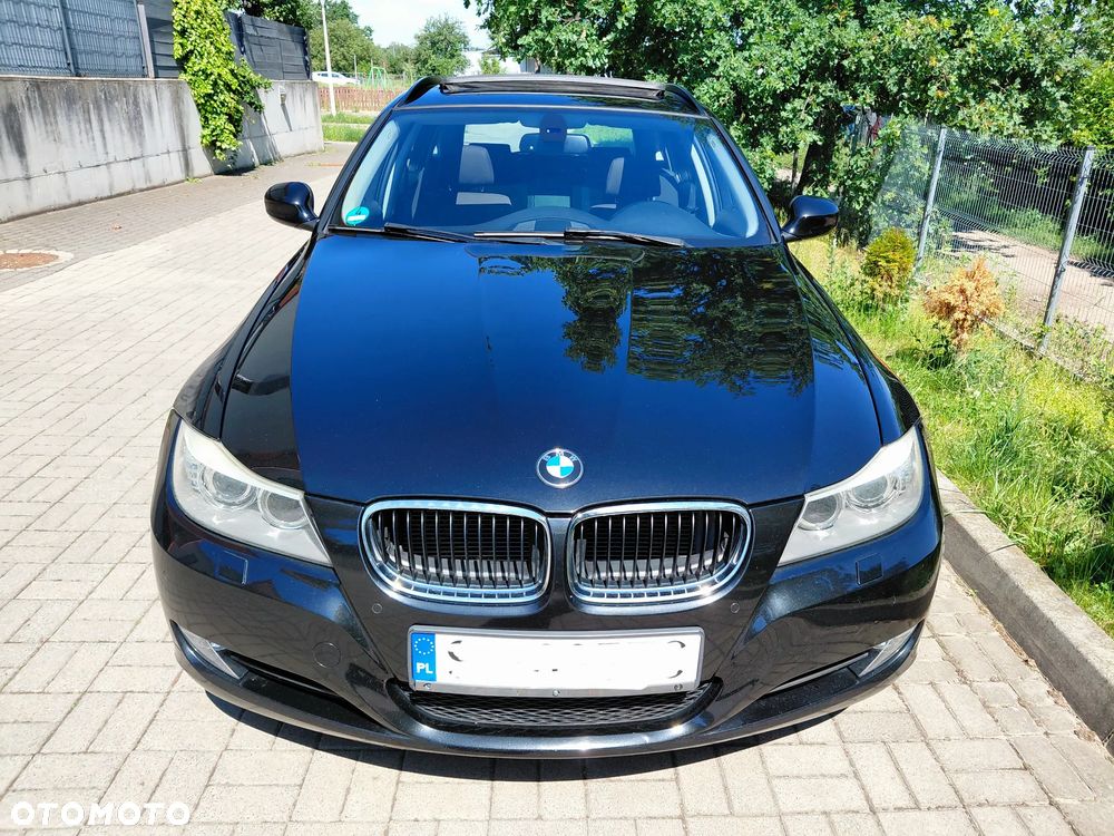 BMW Seria 3 320d DPF Edition Sport - 3