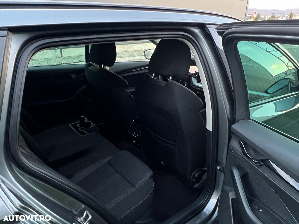 Skoda Octavia Combi 2.0 TDI DSG Clever - 7