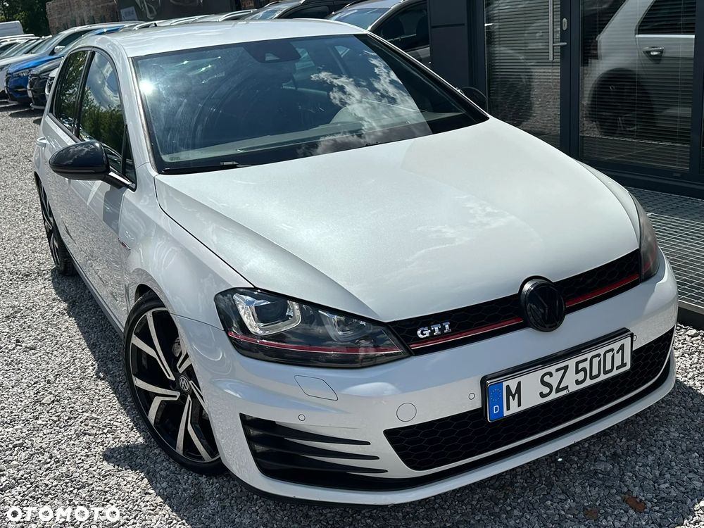 Volkswagen Golf GTI BlueMotion Technology DSG - 18
