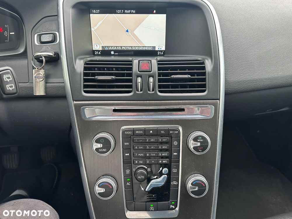 Volvo XC 60 D4 Summum - 17