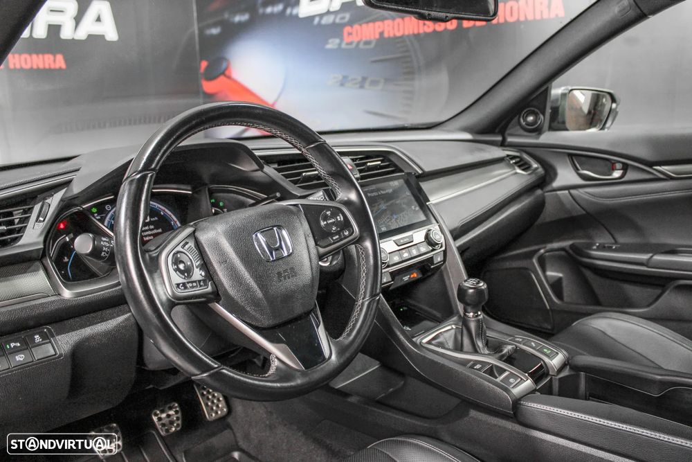 Honda Civic 1.0 i-VTEC Executive Premium - 20
