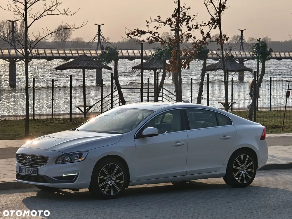 Volvo S60 T5 Geartronic - 11
