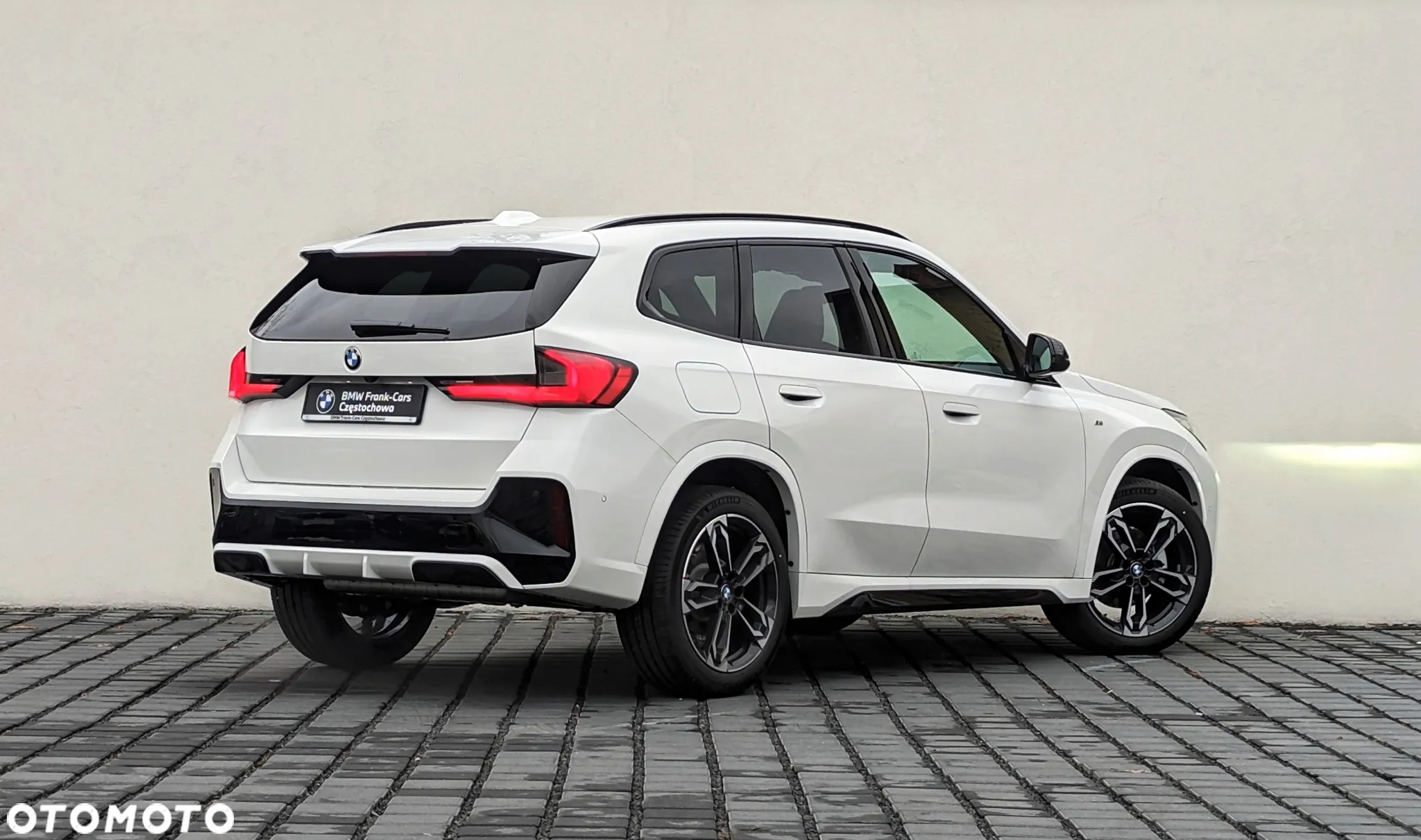 BMW iX1 xDrive30 66.5kWh M Sport - 19