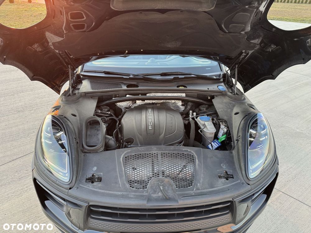 Porsche Macan Standard - 35