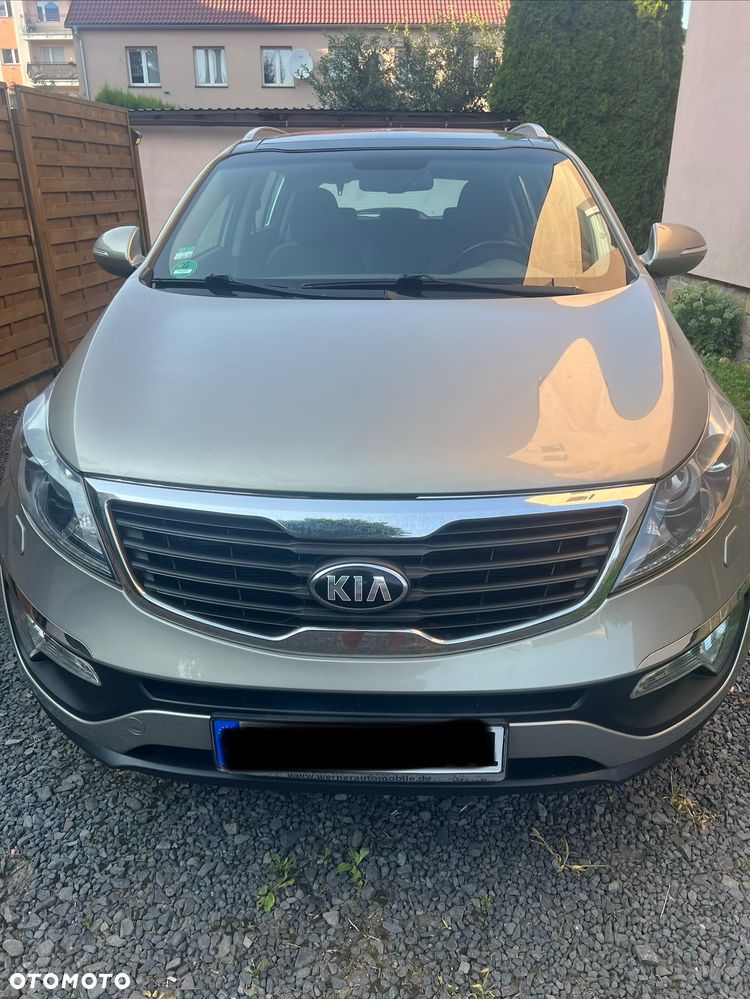 Kia Sportage 2.0 L - 7