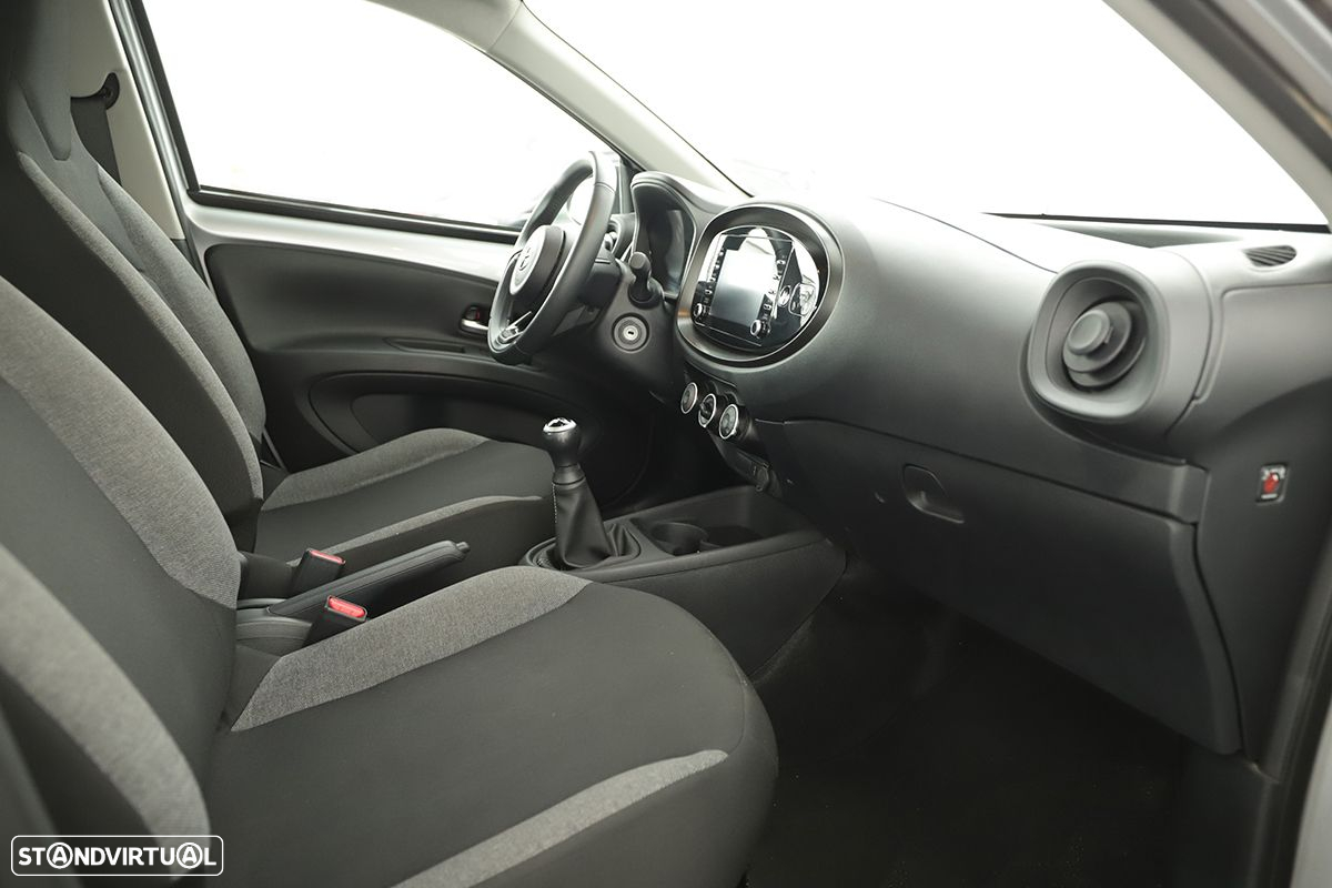 Toyota Aygo 1.0 X-Play - 20