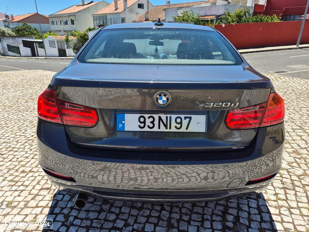 BMW 320 d Line Sport - 8