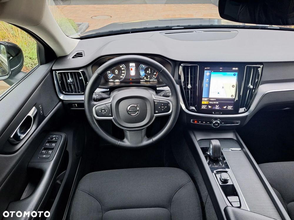 Volvo V60 D4 Momentum Pro - 27
