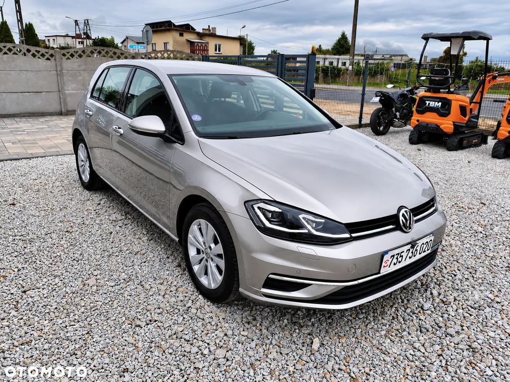 Volkswagen Golf - 8
