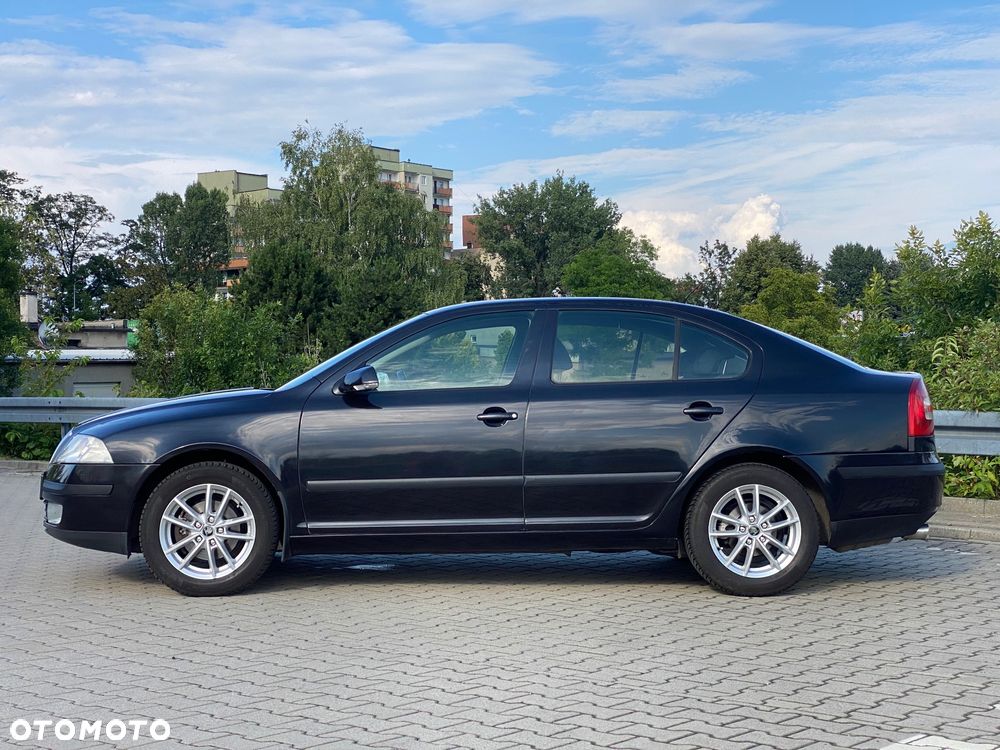 Skoda Octavia 1.6 Tour - 22