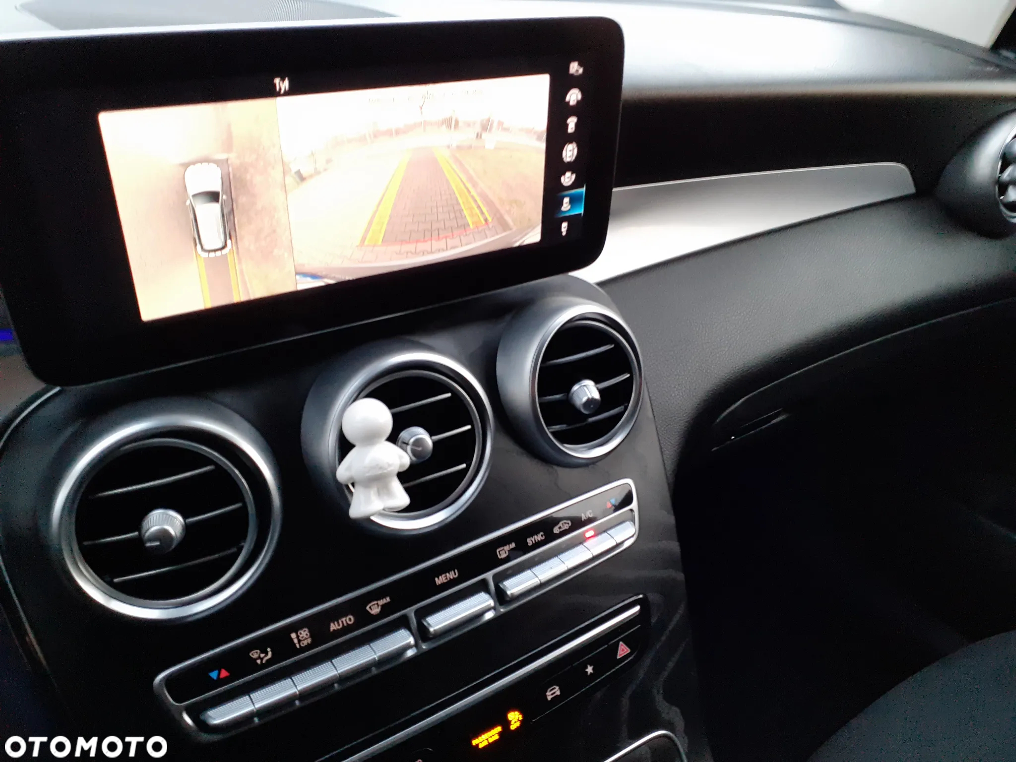 Mercedes-Benz GLC 200 d 4-Matic - 27