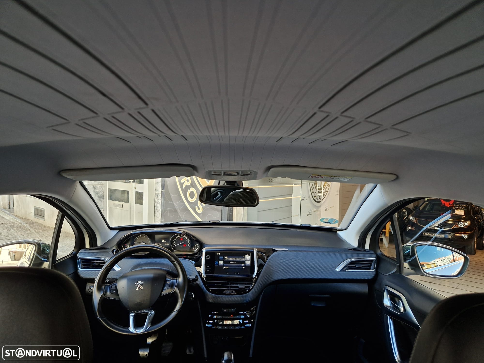 Peugeot 2008 1.2 PureTech Allure - 13