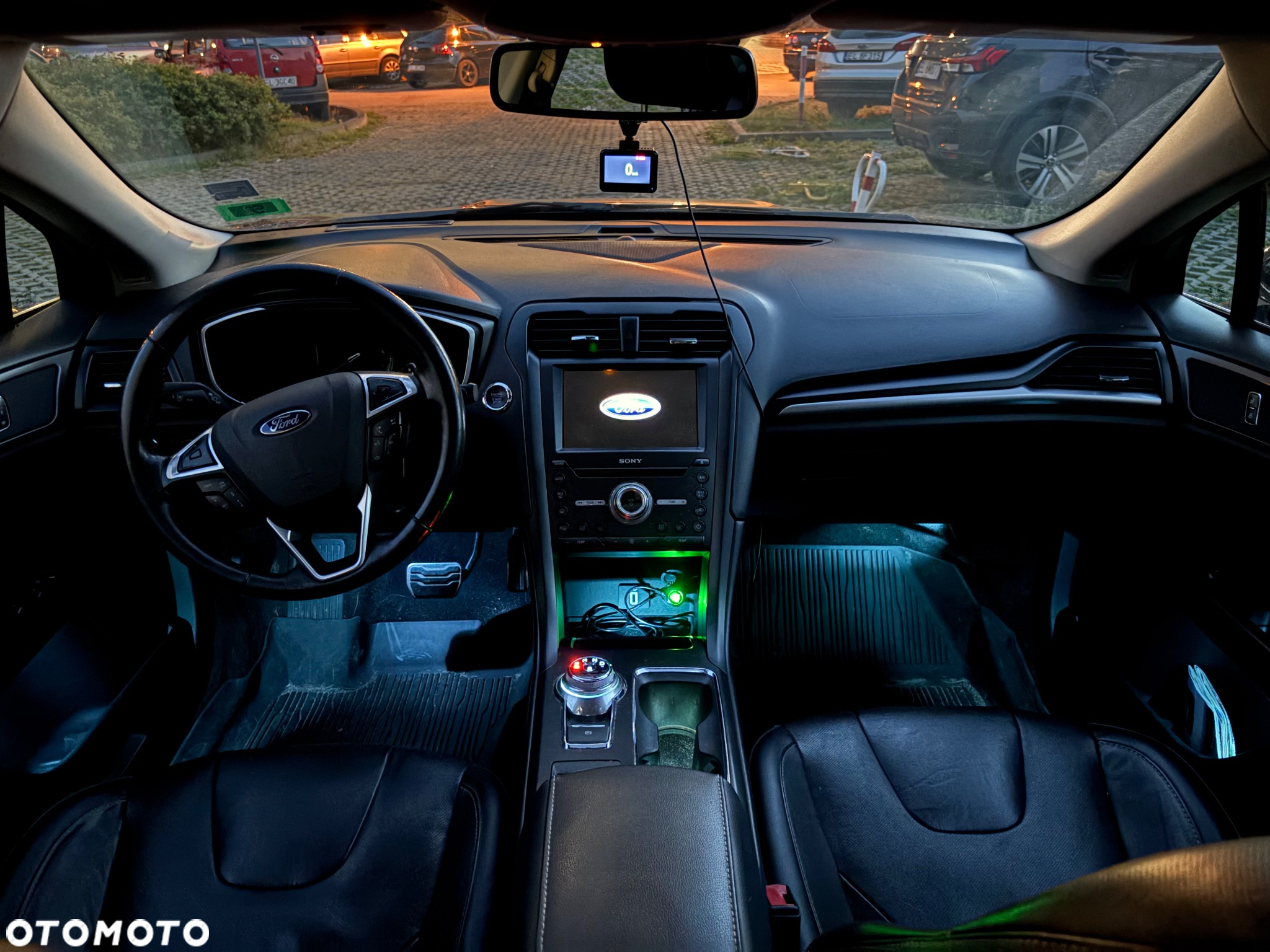 Ford Fusion 2.0 EcoBoost Titanium - 19