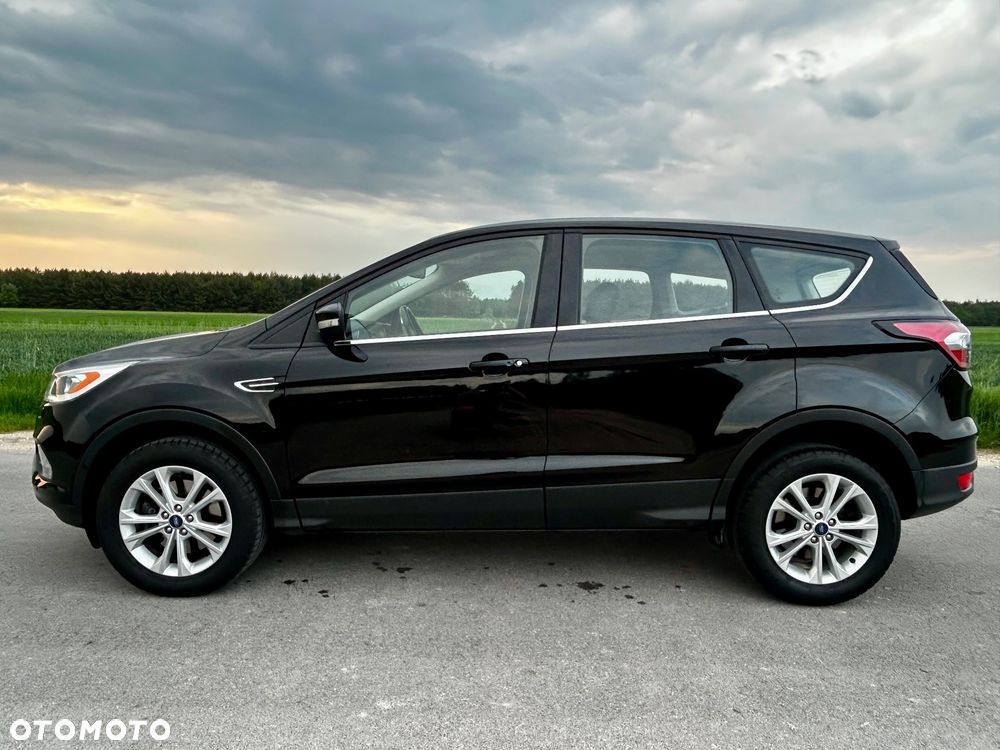 Ford Kuga 1.5 EcoBoost 4WD Titanium - 2