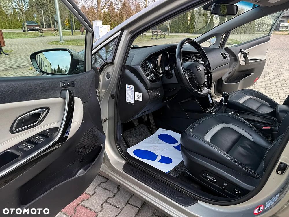 Kia Ceed 1.6 GDI Platinum Edition - 16