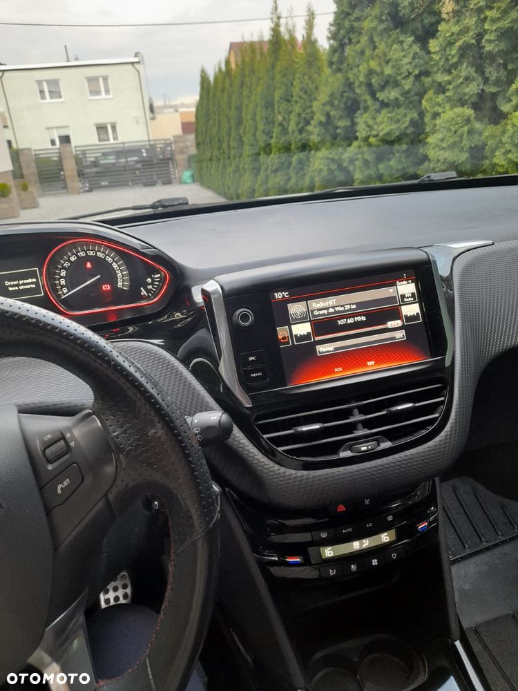 Peugeot 2008 - 4