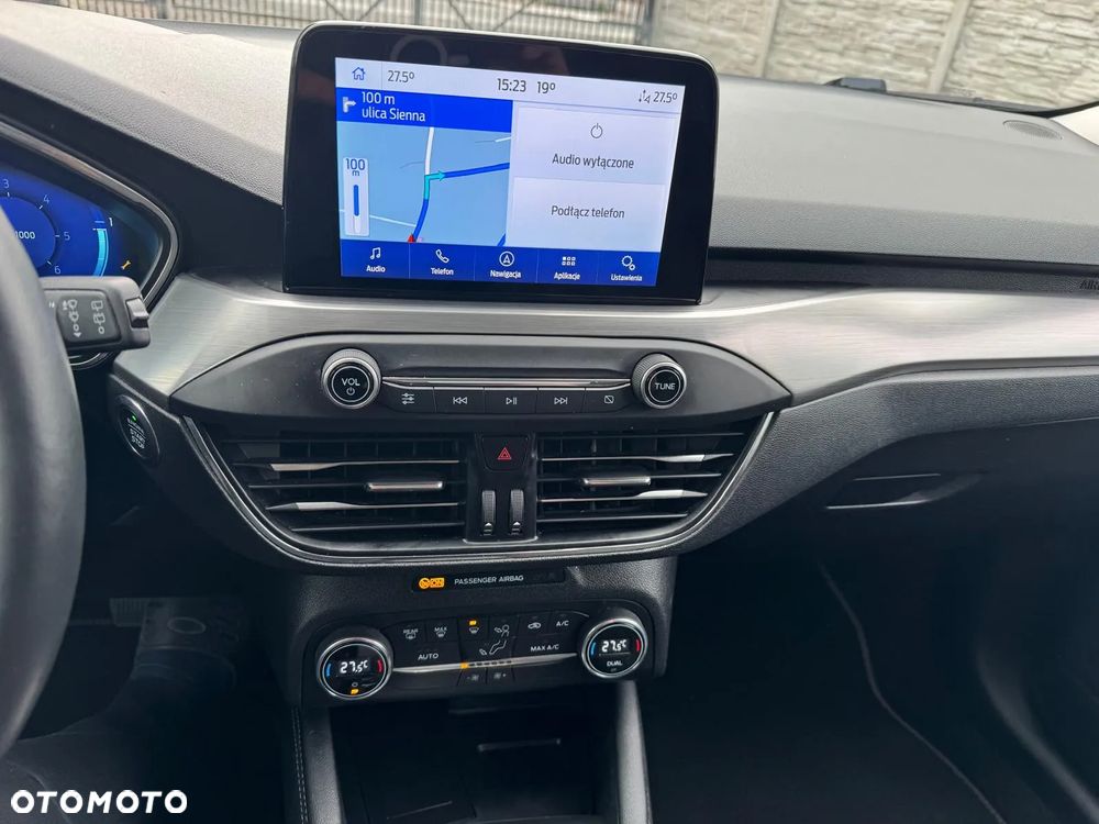 Ford Focus 1.5 EcoBlue Start-Stopp-System COOL&CONNECT DESIGN - 9