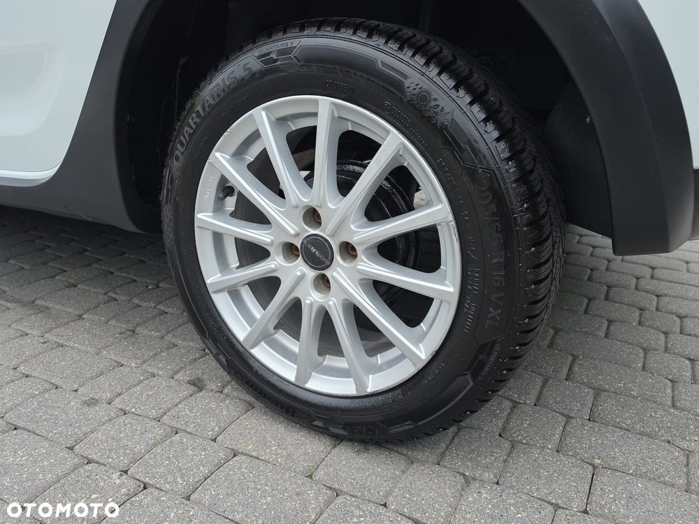 Dacia Sandero 0.9 TCe SL Celebration - 13