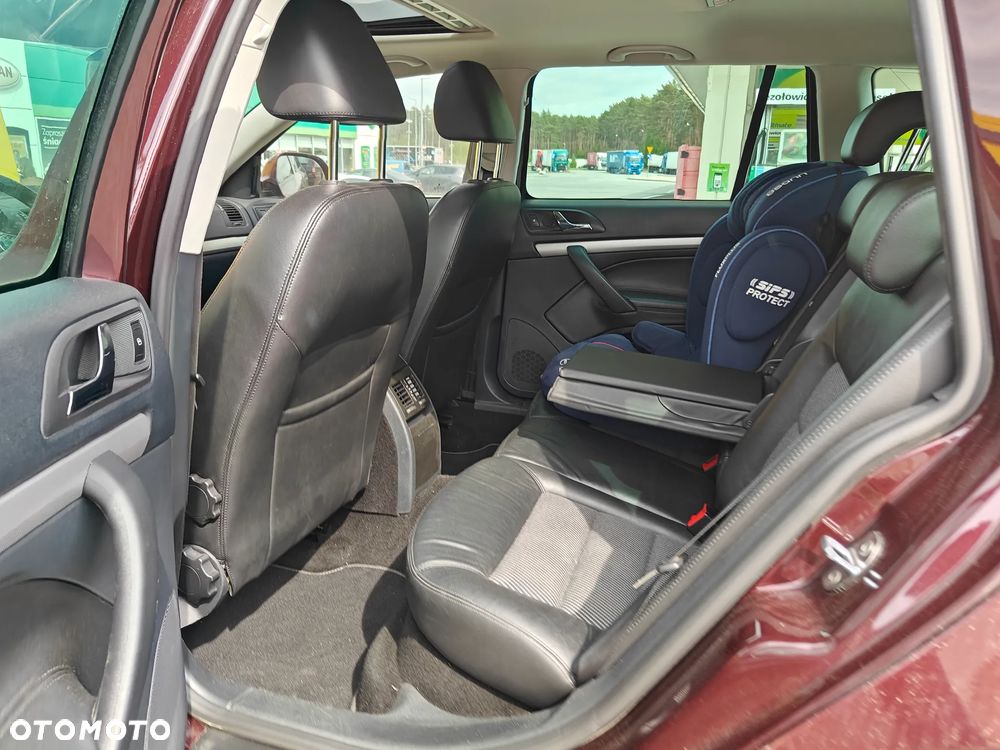 Skoda Octavia 1.8 T FSI Elegance - 10