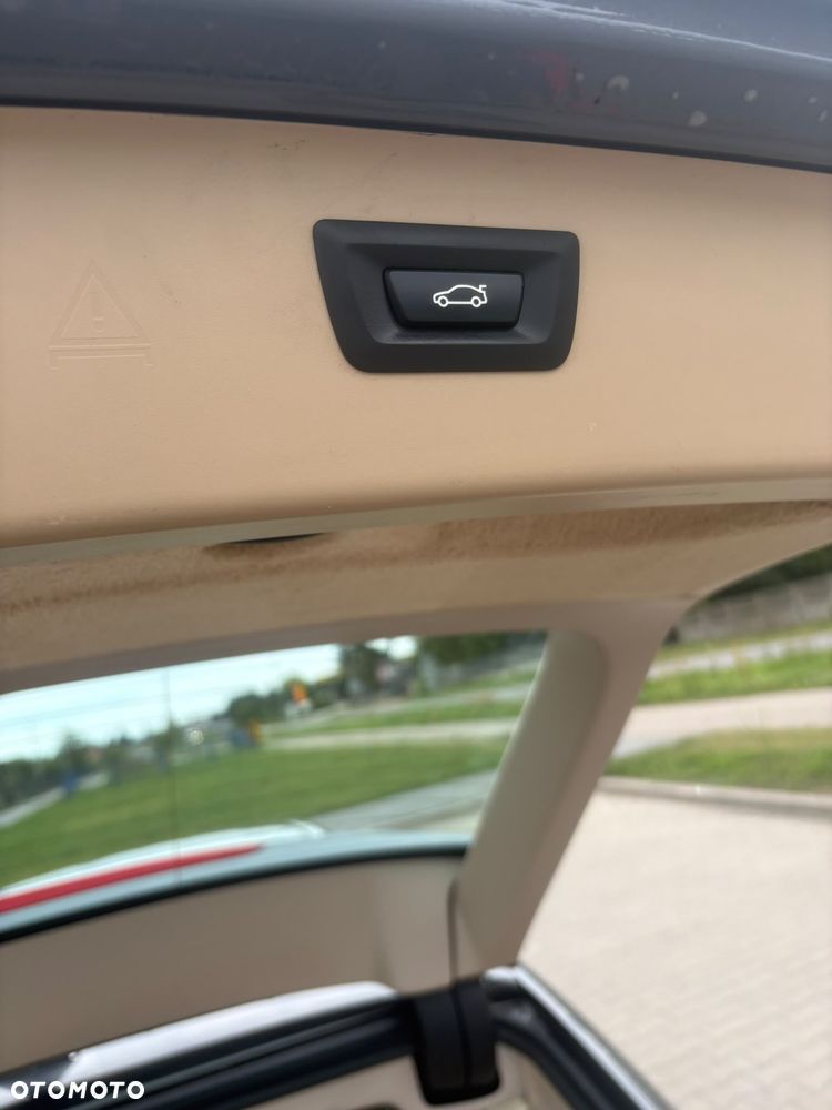 BMW Seria 5 520d - 11