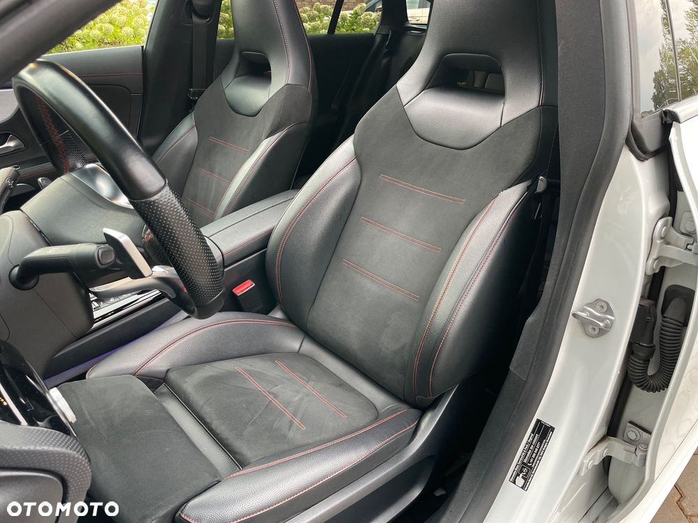 Mercedes-Benz CLA 200 7G-DCT AMG Line - 19