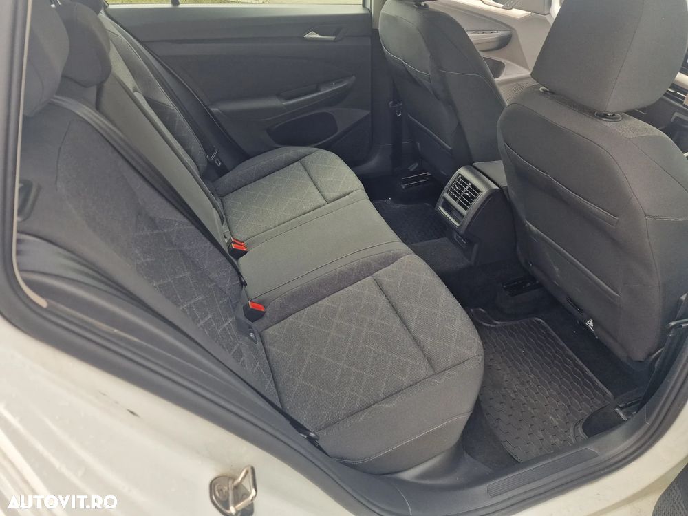 Volkswagen Golf 1.5 eTSI ACT DSG MHEV Style - 6