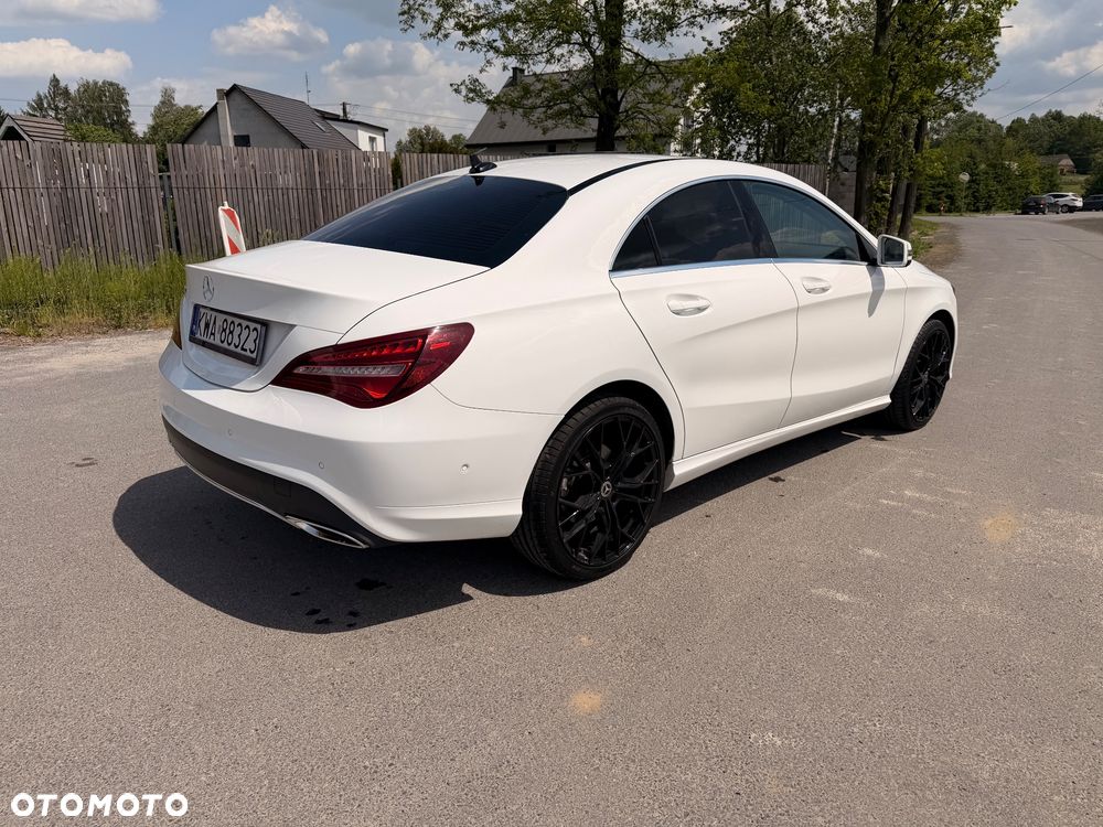 Mercedes-Benz CLA 200 7G-DCT - 5