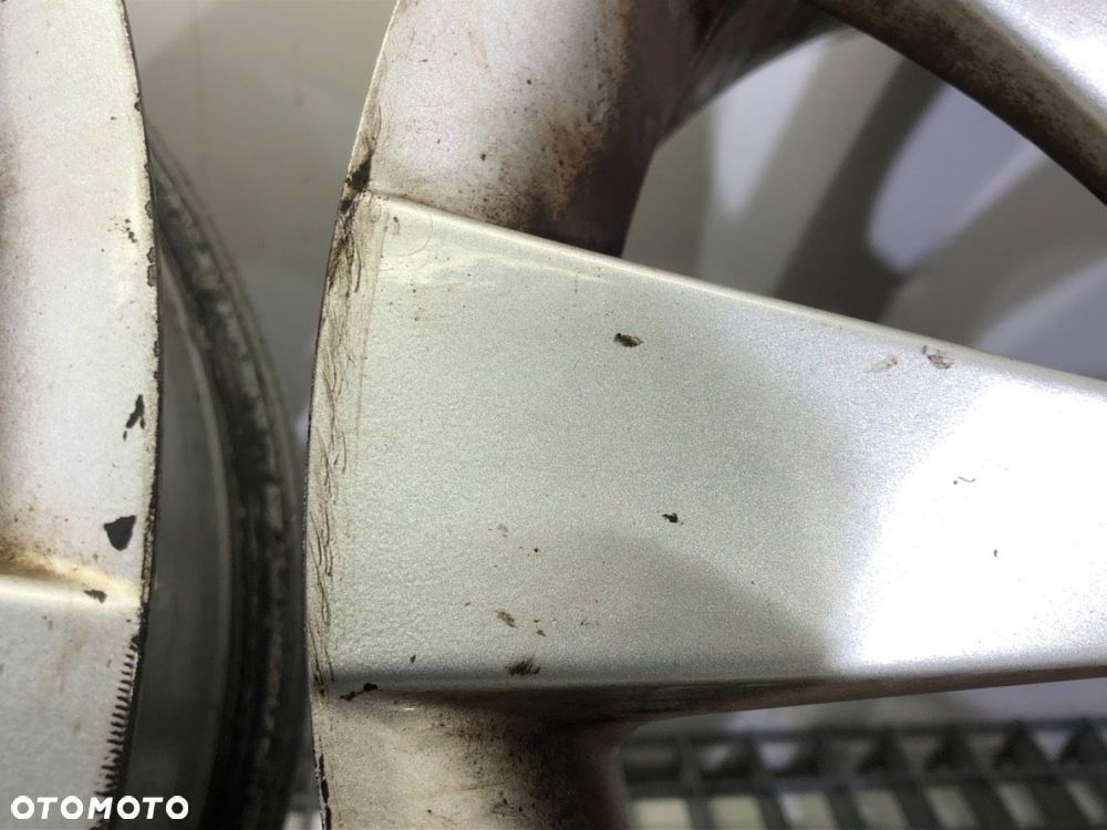 FELGA ALUMINIOWA KOMPLET 17 7,5J 5X112 ET 45  57,1  VW PASSAT B6 (3C2) 2005 - 2010  3C8601025A - 9