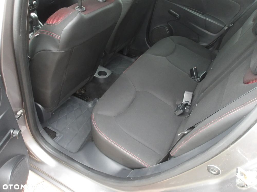 Renault Clio 1.5 dCi Alize - 13