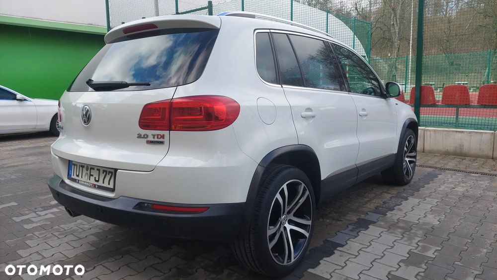 Volkswagen Tiguan 2.0 TDI 4Mot Perfectline R-Style DSG - 16